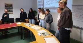 Exkurze studentů Humanitních studií do Archivu bezpečnostních složek