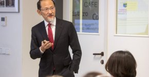 The Japanese Ambassador to Czechia gave a lecture to MUP students