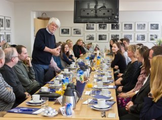 Čeští a norští vědci představí na Metropolitní univerzitě Praha mediální obraz norského sociálního systému