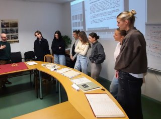 Exkurze studentů Humanitních studií do Archivu bezpečnostních složek